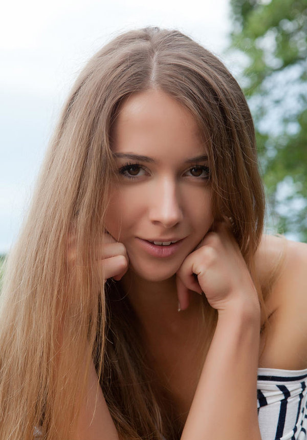 Людмила, 21